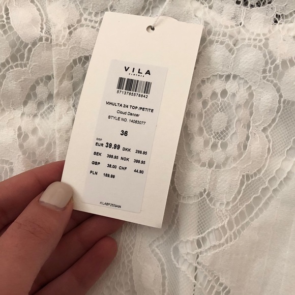 ASOS Vila Petite Lace 3/4 Sleeve Top in White - Picture 8 of 10